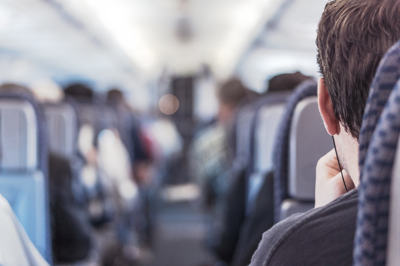 Here's How You Can Ease Up Your Back Pain For Air Travel - Our Guide